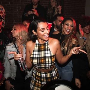 Square pattern skirt suits